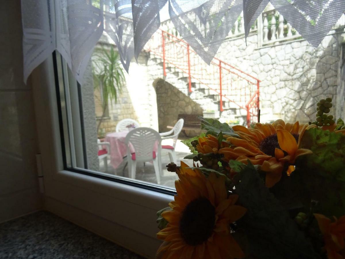 Apartman Iris S Terasom Rijeka Extérieur photo