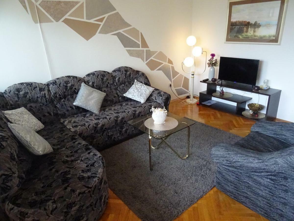 Apartman Iris S Terasom Rijeka Extérieur photo