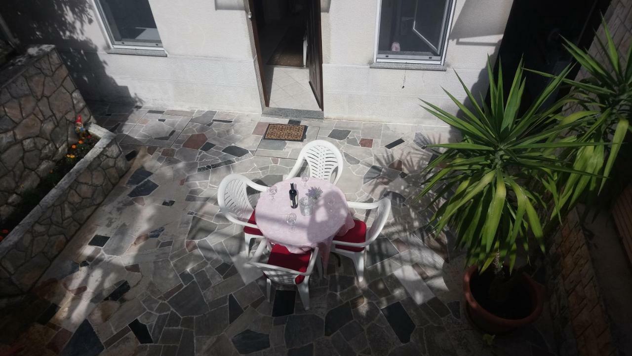 Apartman Iris S Terasom Rijeka Extérieur photo