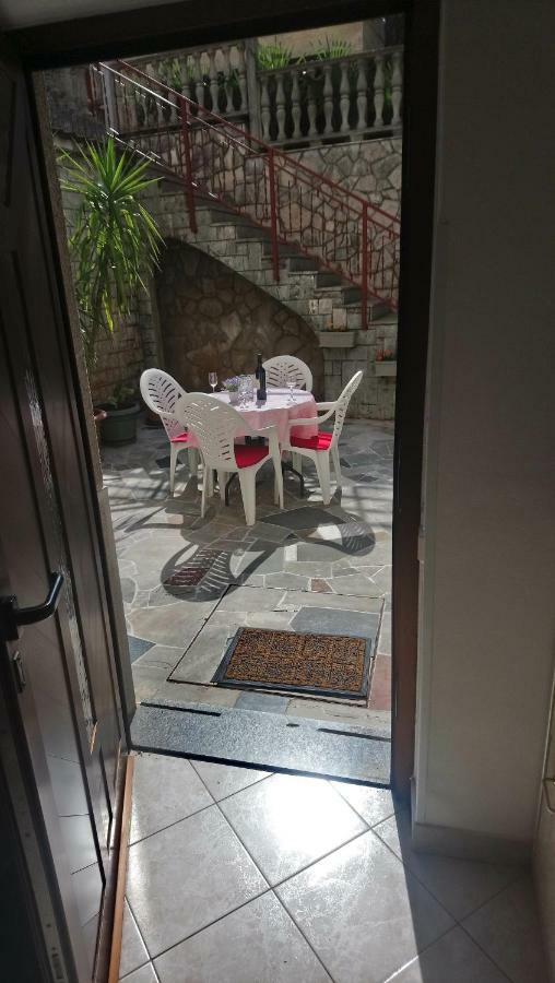 Apartman Iris S Terasom Rijeka Extérieur photo